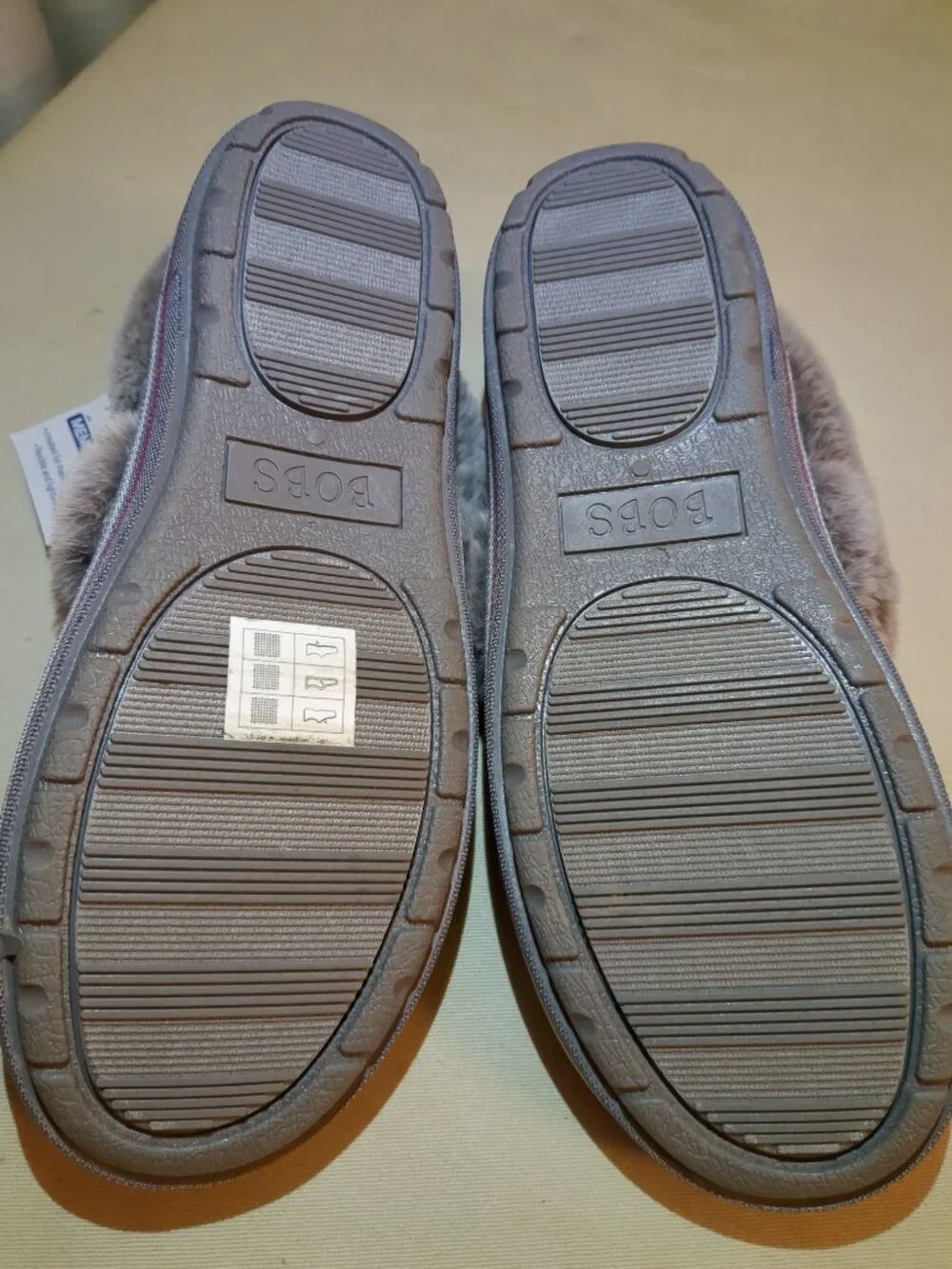 Bobs from Sketchers Memory Foam Kitty Design Slippers size 6 / 7.5 / 9.5 - Picture 2 of 5